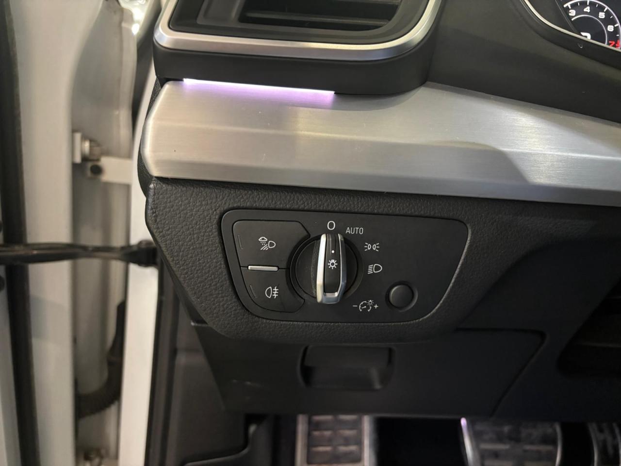 2018 Audi Q5 2.0 TFSI quattro Technik S tronic 13 SERVICE RECORDS Photo