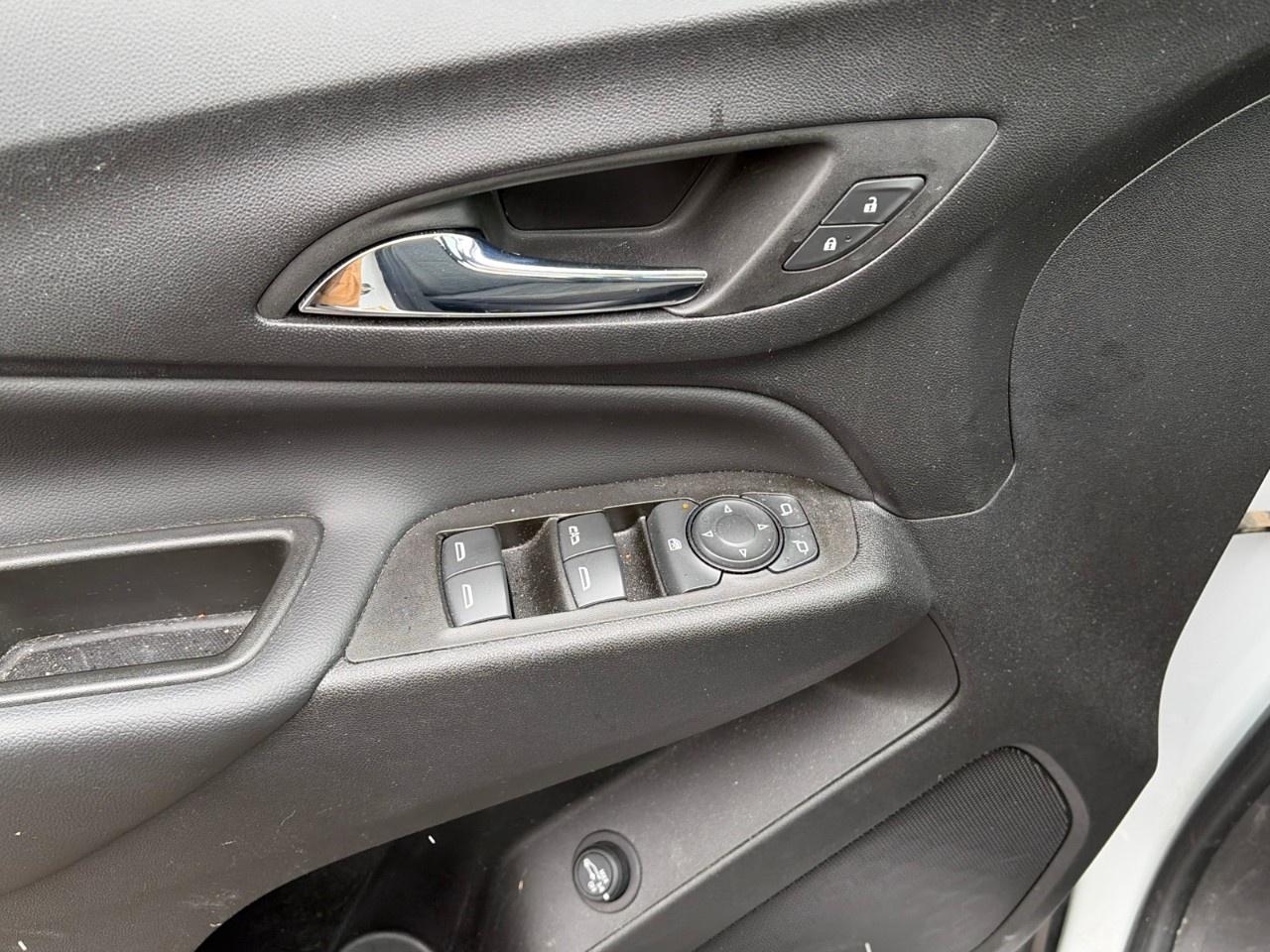 2022 Chevrolet Equinox AWD LT Photo