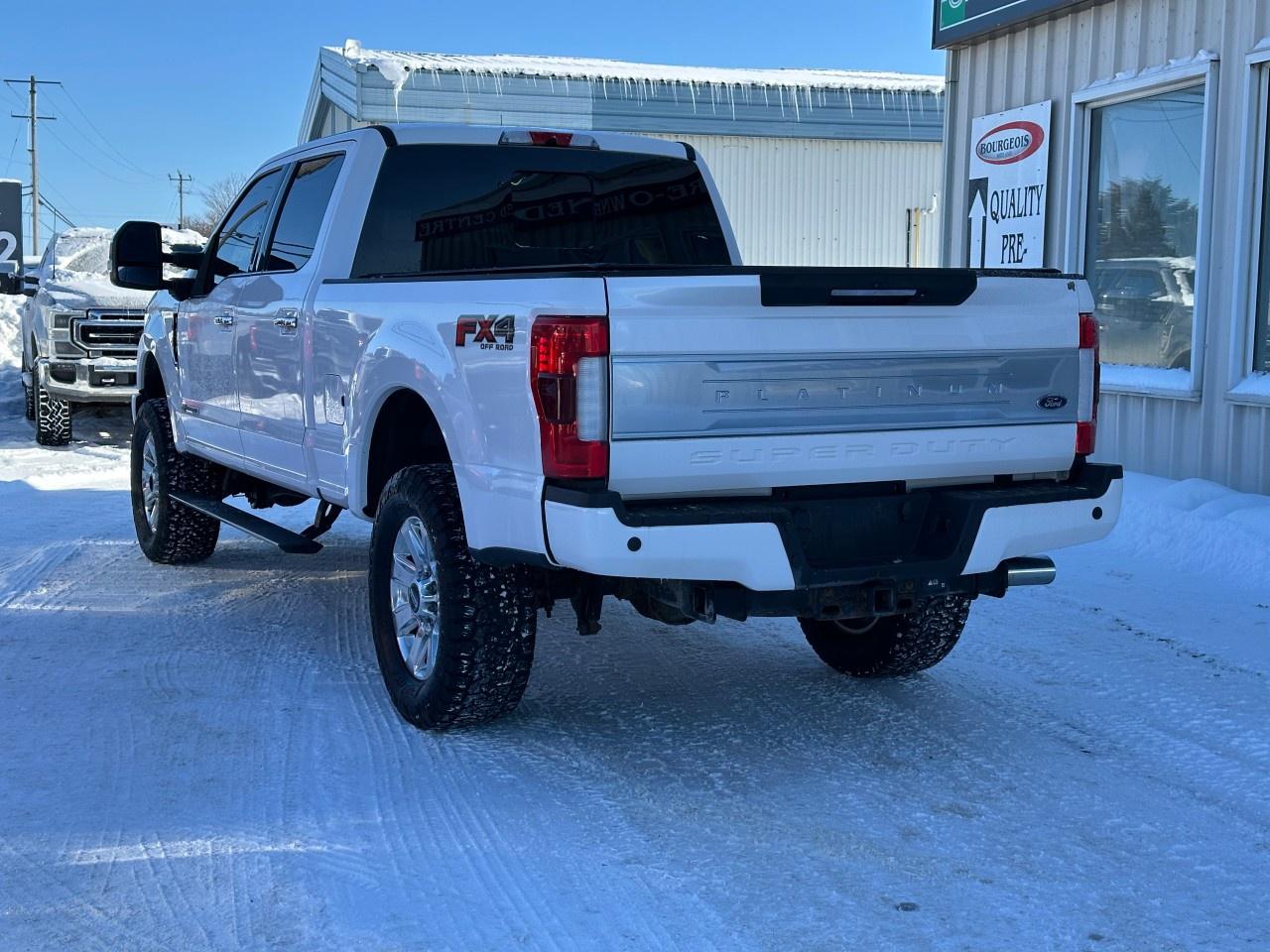 2018 Ford F-250 Super Duty SRW PLATINUM 4WD CREW CAB 6.75' BOX Photo