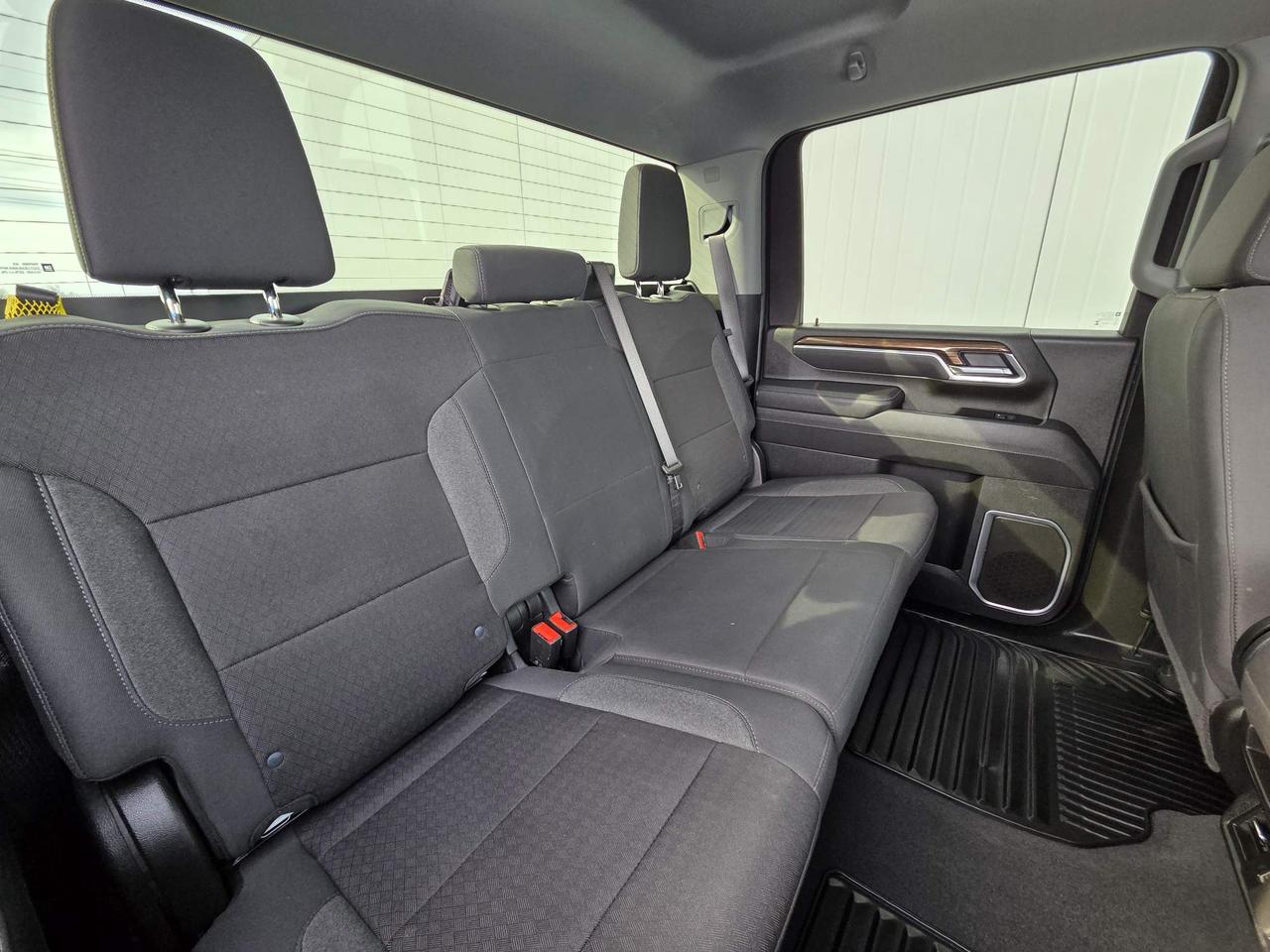 2025 Chevrolet Silverado 2500 LT Crew Cab Convenience Package | 17" Wheels Photo