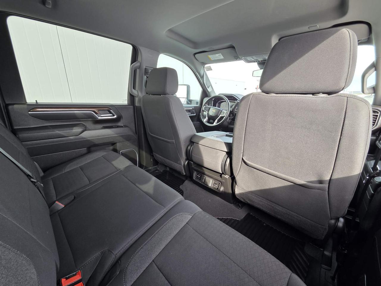 2025 Chevrolet Silverado 2500 LT Crew Cab Convenience Package | 17" Wheels Photo