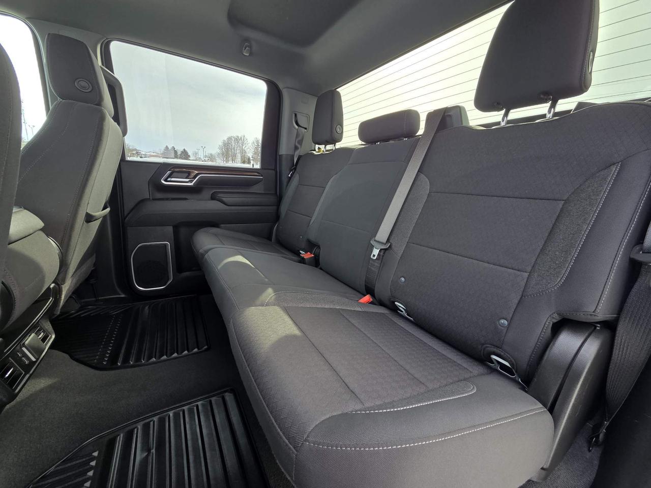 2025 Chevrolet Silverado 2500 LT Crew Cab Convenience Package | 17" Wheels Photo