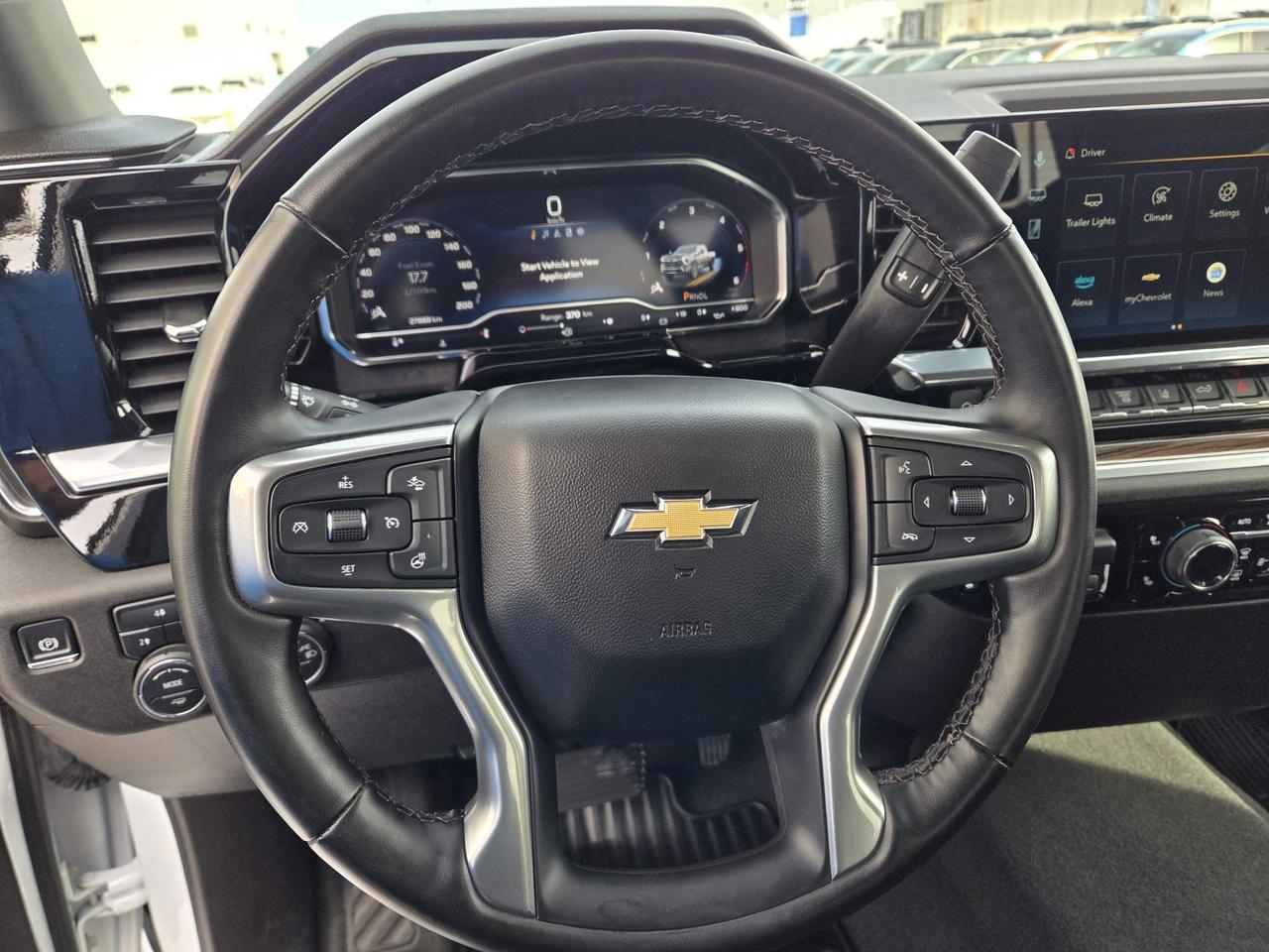 2025 Chevrolet Silverado 2500 LT Crew Cab Convenience Package | 17" Wheels Photo