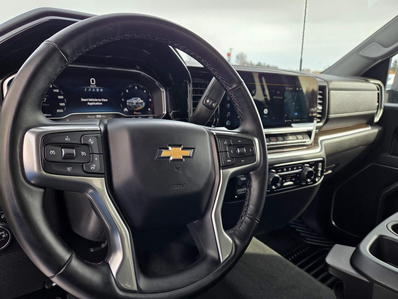 2025 Chevrolet Silverado 2500 LT Crew Cab Convenience Package | 17" Wheels Photo