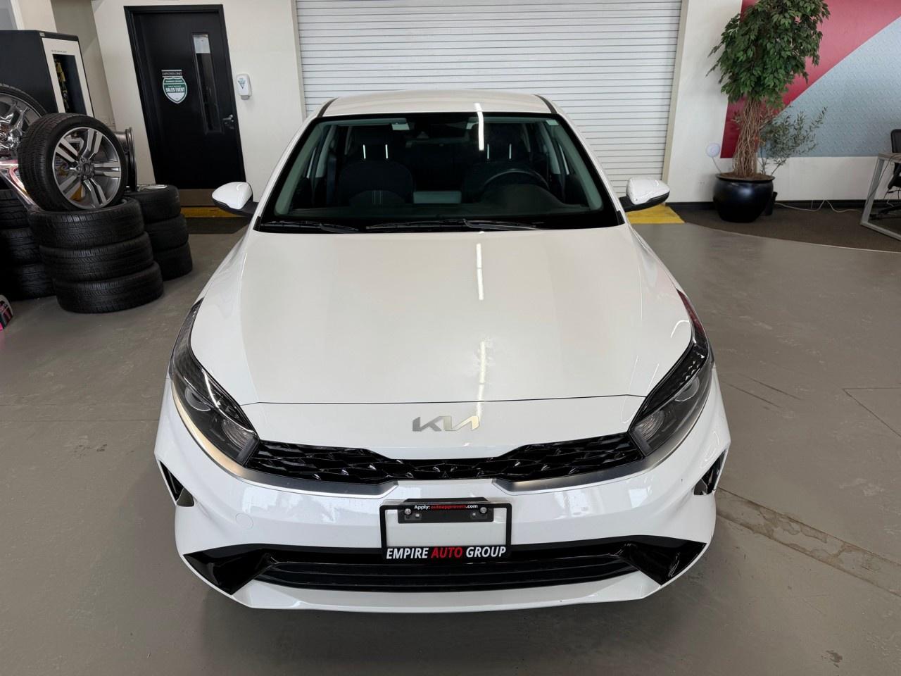 2024 Kia Forte LXS Photo2
