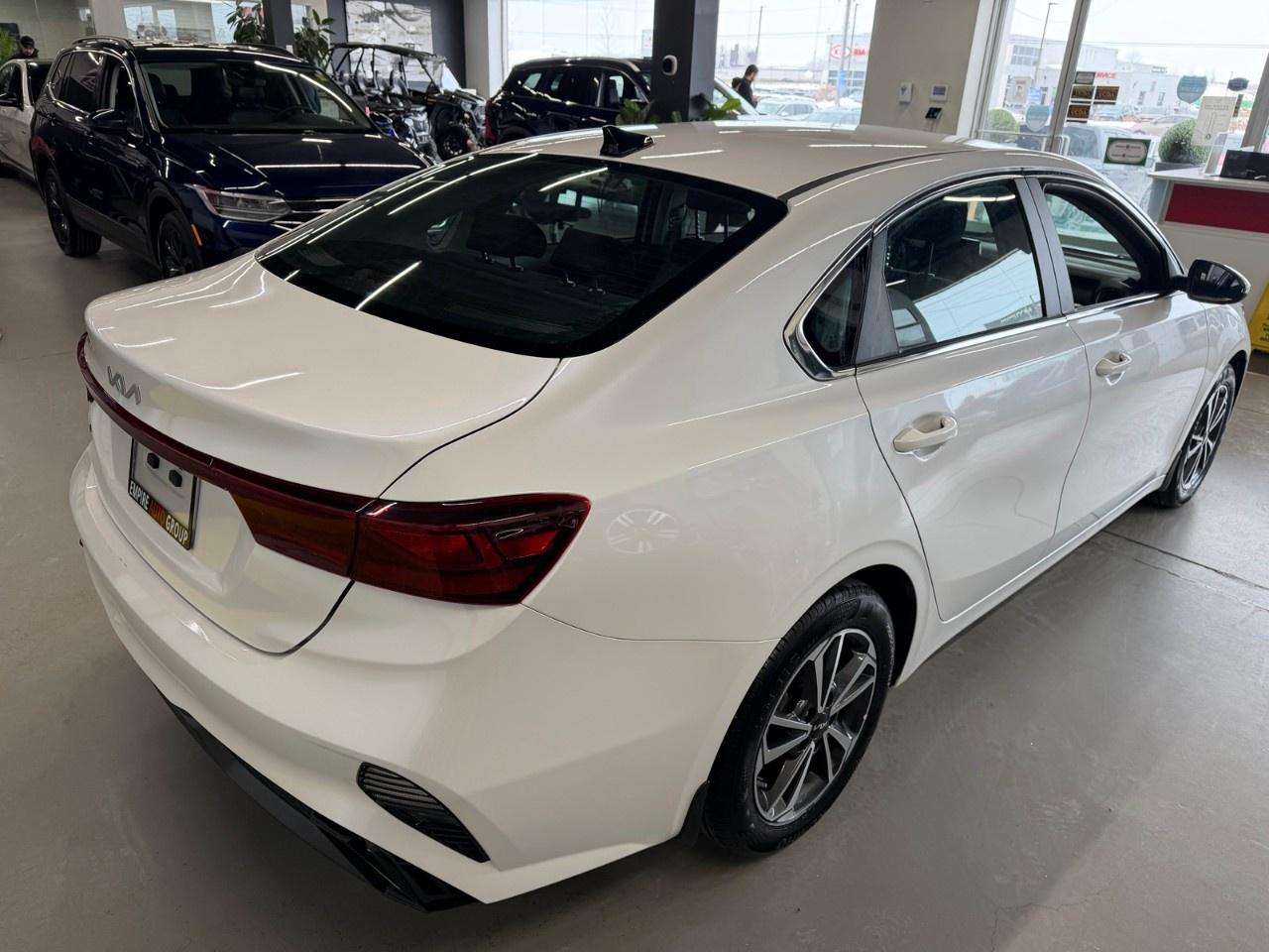 2024 Kia Forte LXS Photo
