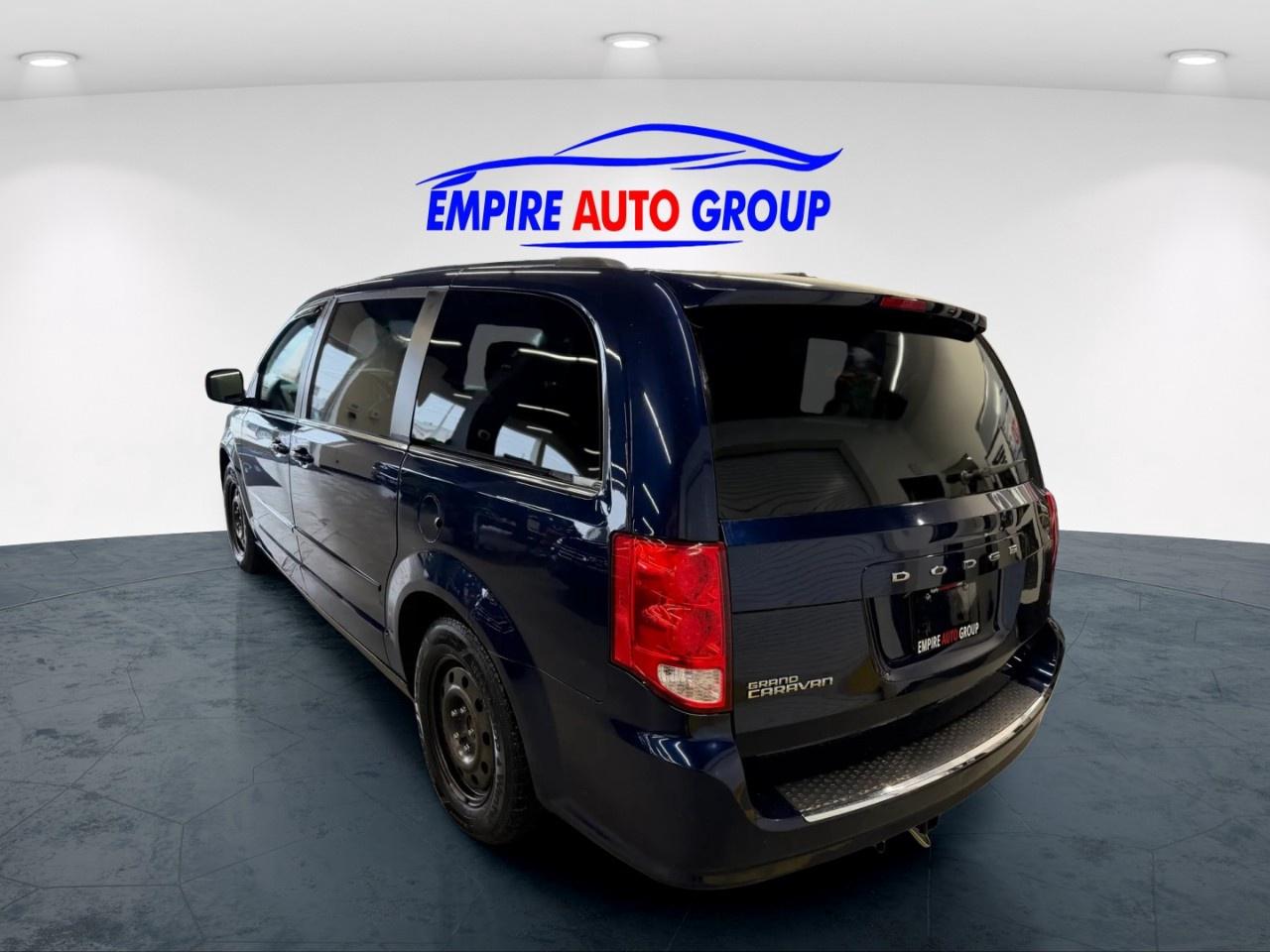 2017 Dodge Grand Caravan SXT Photo