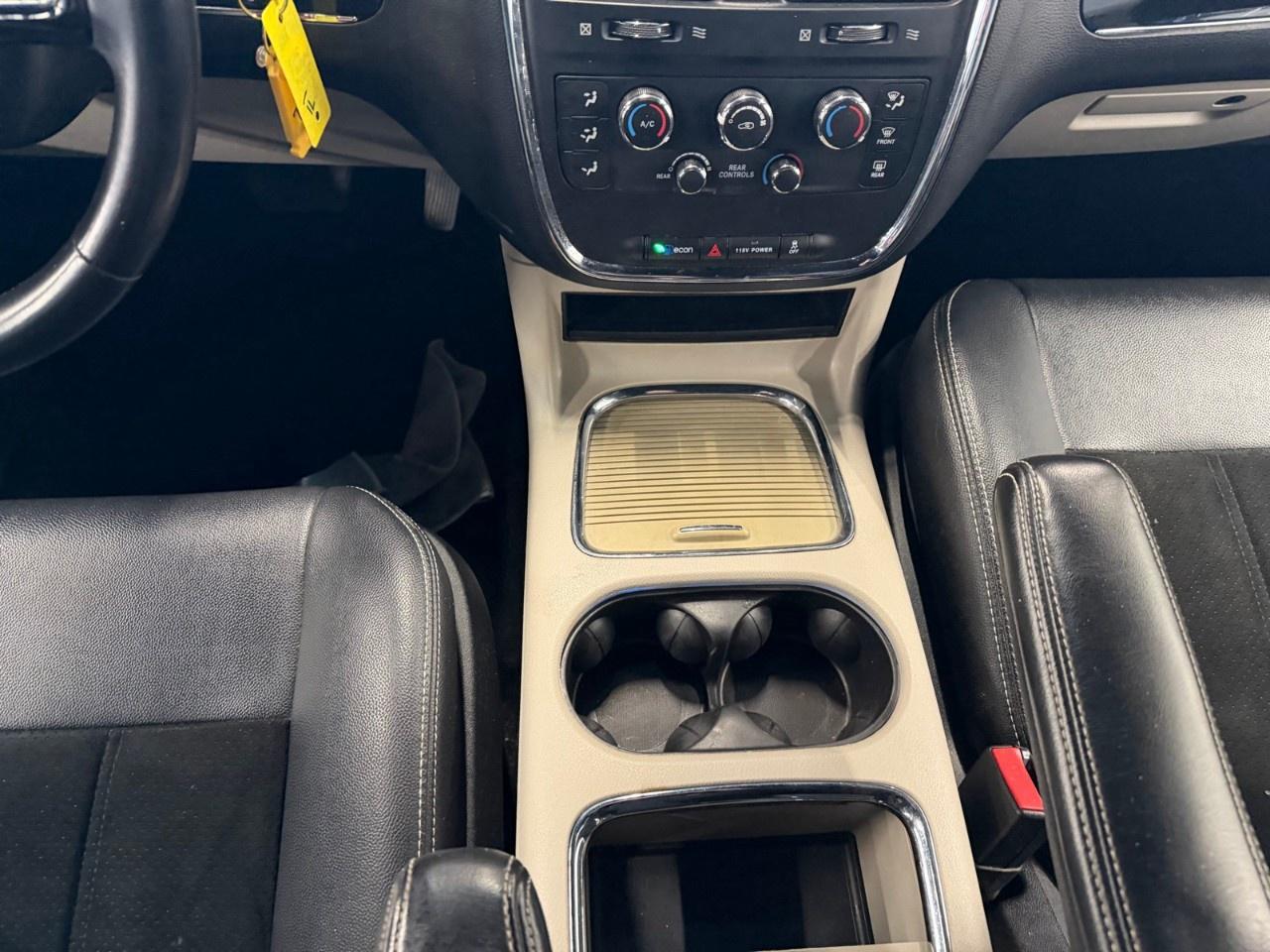 2017 Dodge Grand Caravan SXT Photo