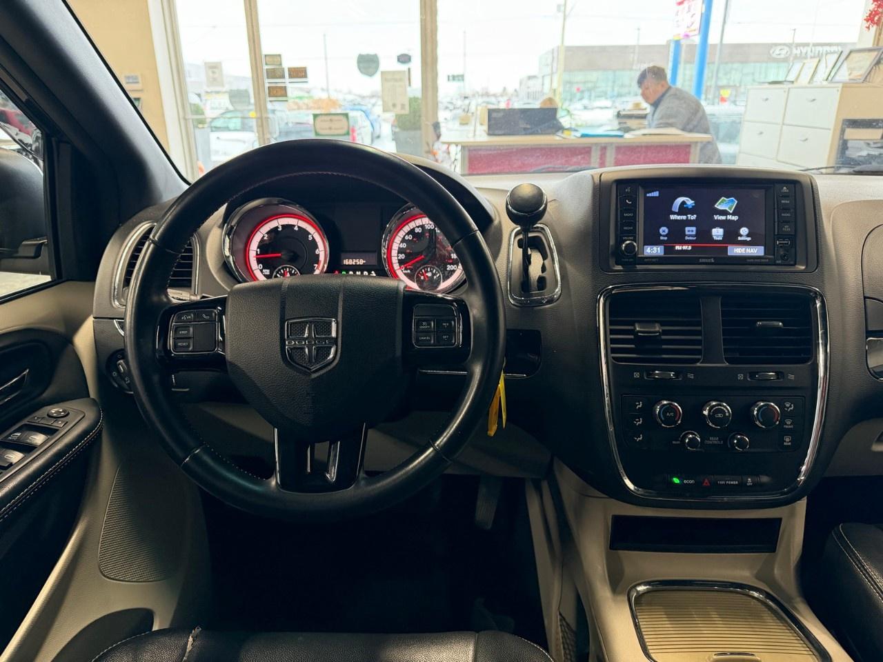 2017 Dodge Grand Caravan SXT Photo