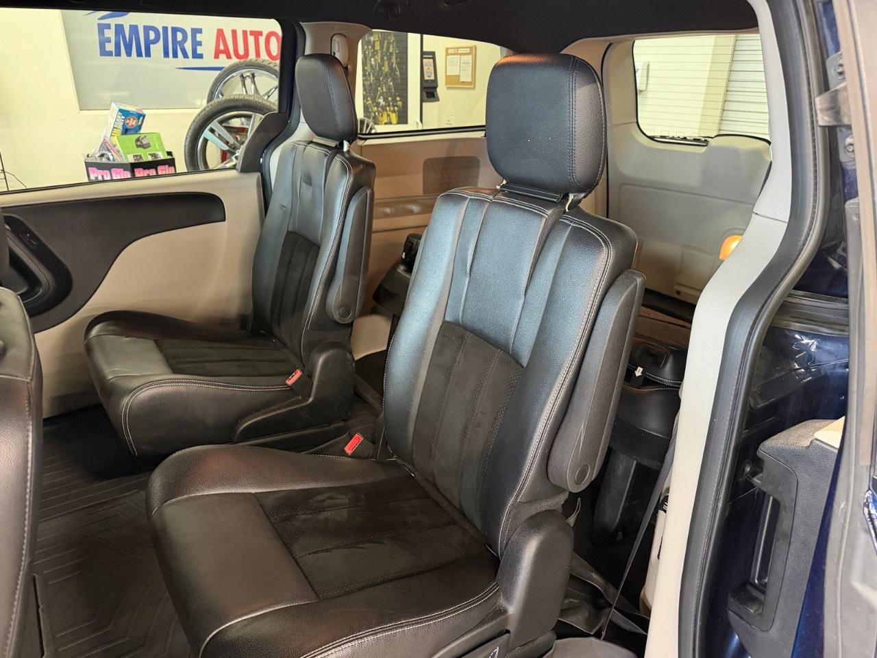 2017 Dodge Grand Caravan SXT Photo