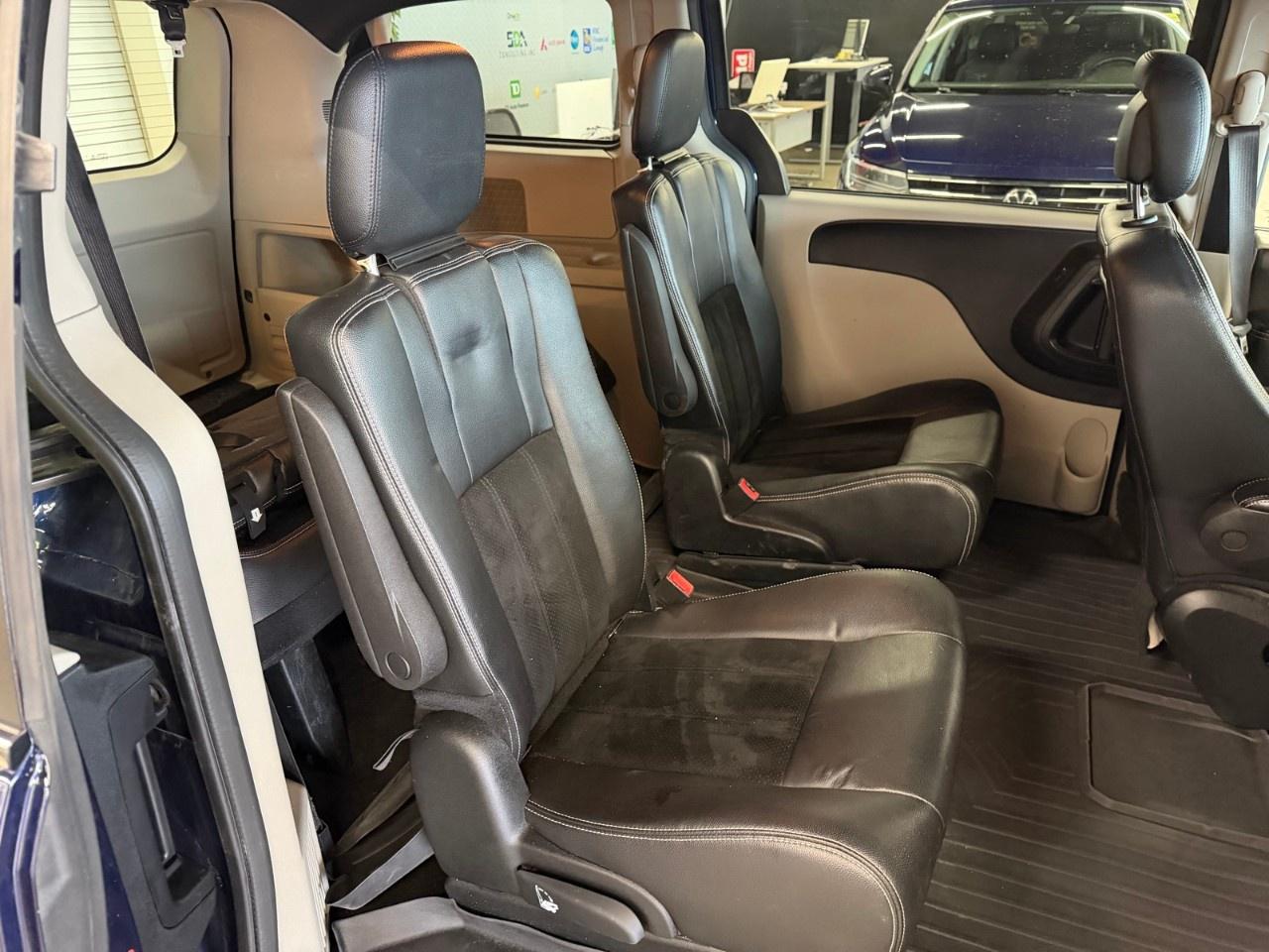 2017 Dodge Grand Caravan SXT Photo