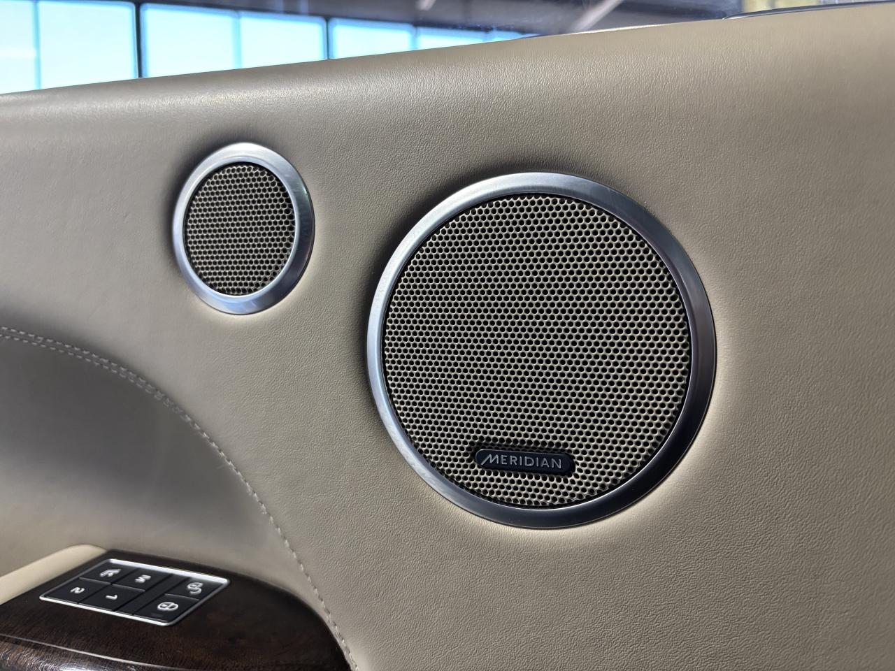 2017 Land Rover Range Rover Autobiography|V8SUPERCHARGED|4WD|REARDVD|MASSAGE|+ Photo