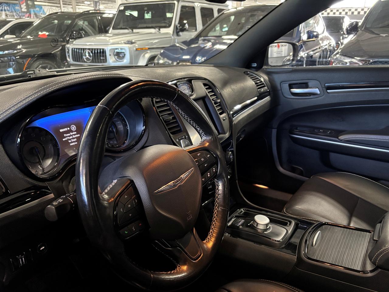 2022 Chrysler 300 300S|AWD|NAV|LEATHER|PANOROOF|ALPINEAUDIO|SPORT|++ Photo