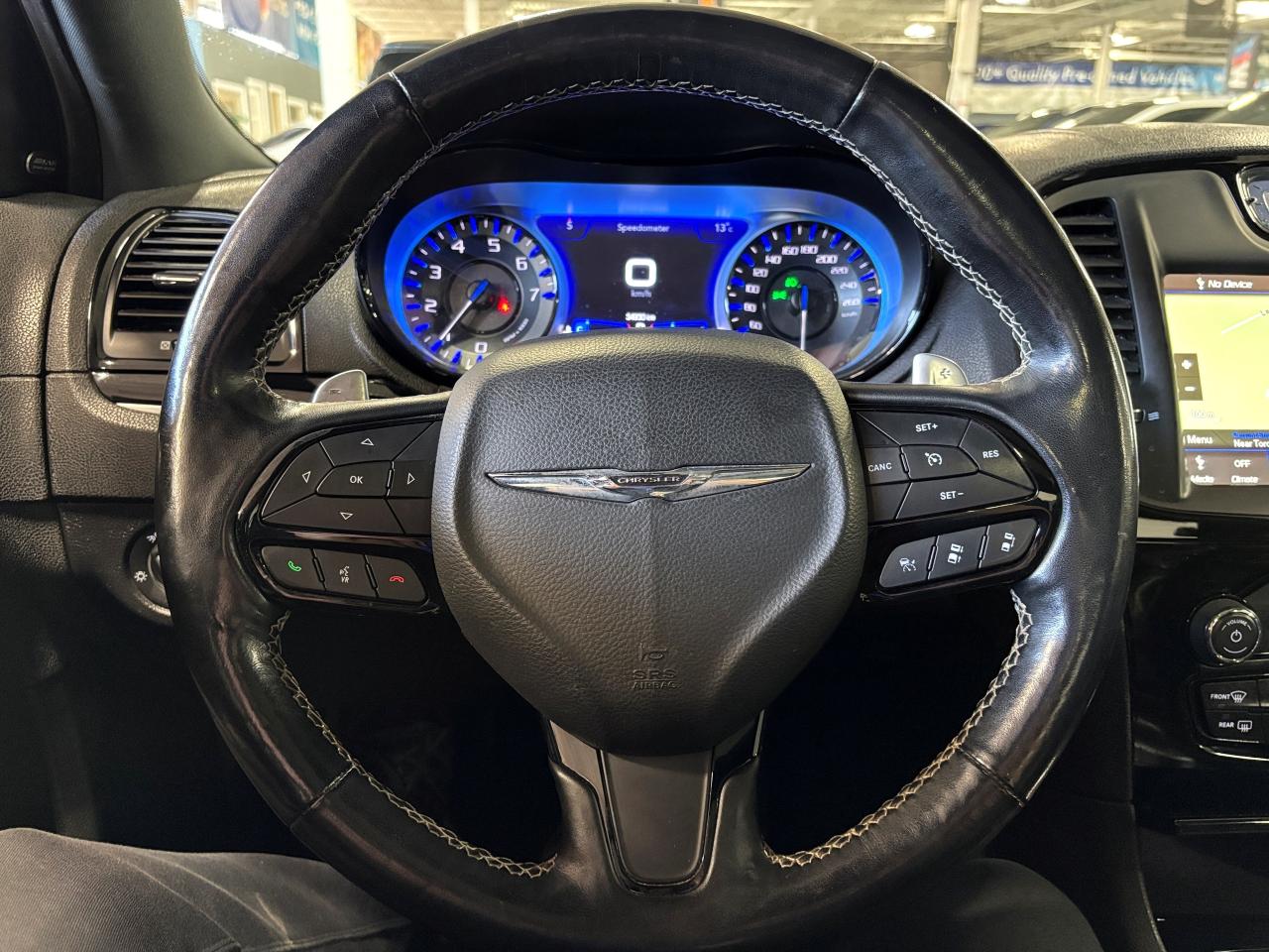 2022 Chrysler 300 300S|AWD|NAV|LEATHER|PANOROOF|ALPINEAUDIO|SPORT|++ Photo