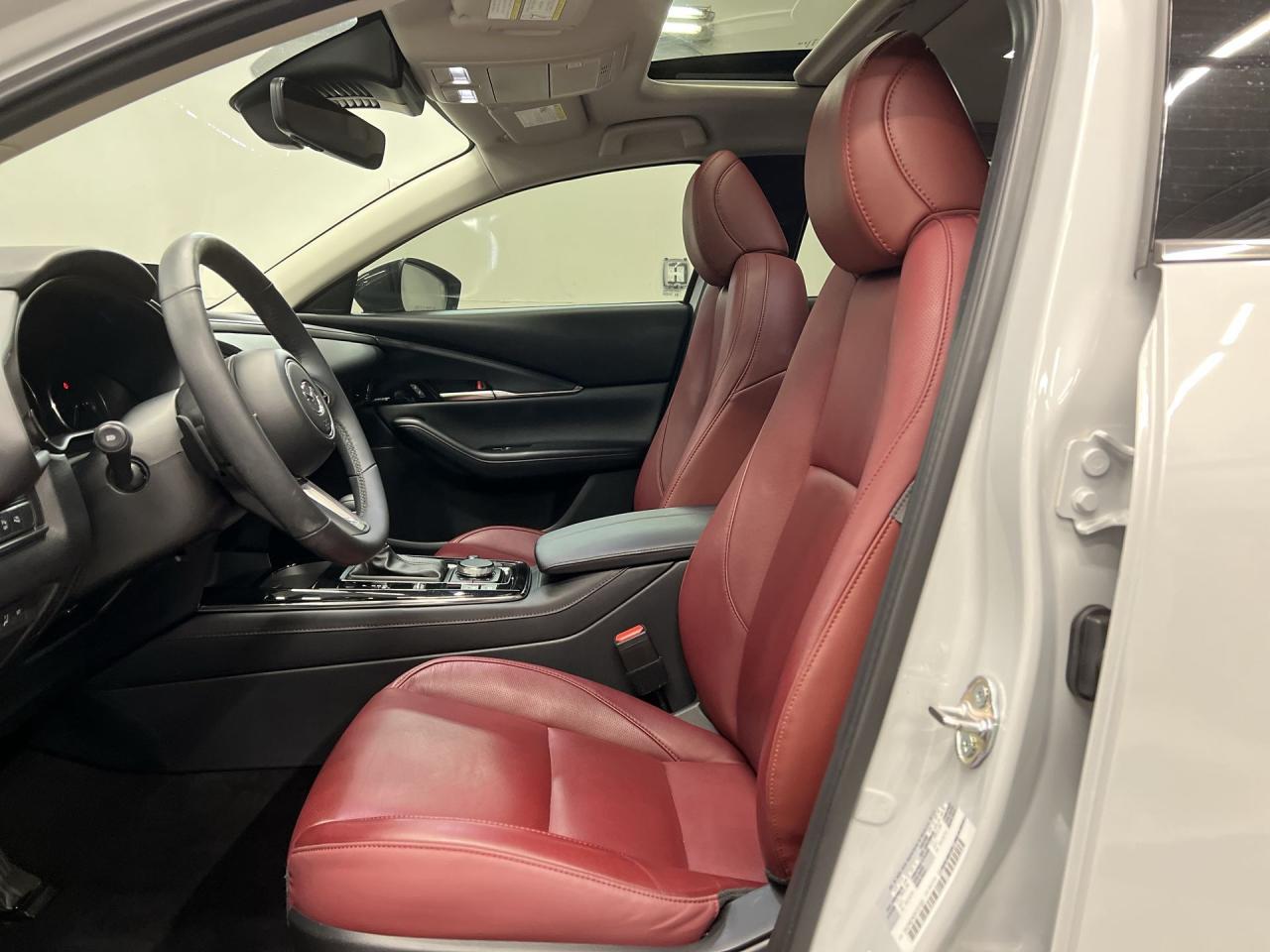 2025 Mazda CX-30 GT AWD | RED LEATHER | SUNROOF | 360 CAM | CARPLAY Photo