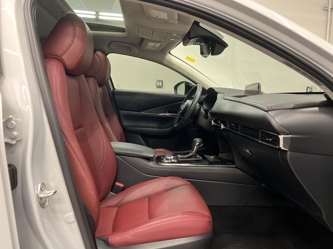 2025 Mazda CX-30 GT AWD | RED LEATHER | SUNROOF | 360 CAM | CARPLAY Photo