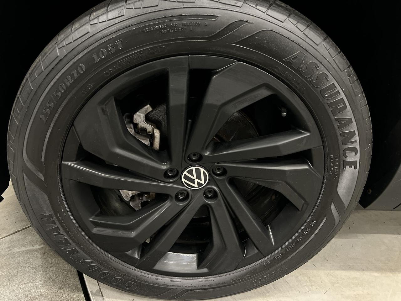 2022 Volkswagen Atlas HIGHLINE AWD | 8-PASS |V6 | LEATHER | PANO ROOF Photo