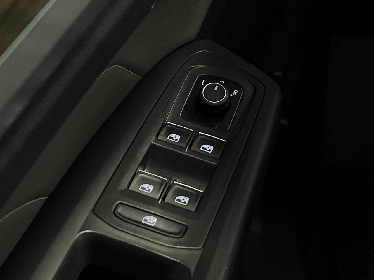2022 Volkswagen Atlas HIGHLINE AWD | 8-PASS |V6 | LEATHER | PANO ROOF Photo