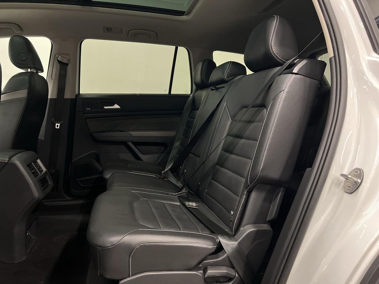 2022 Volkswagen Atlas HIGHLINE AWD | 8-PASS |V6 | LEATHER | PANO ROOF Photo