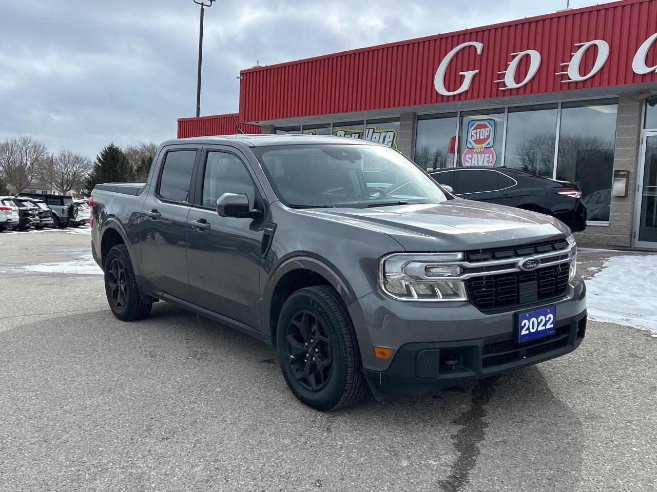 2022 Ford Maverick LARIAT FX4, CREW, CLEAN CARFAX, REMOTE START! - Photo #2