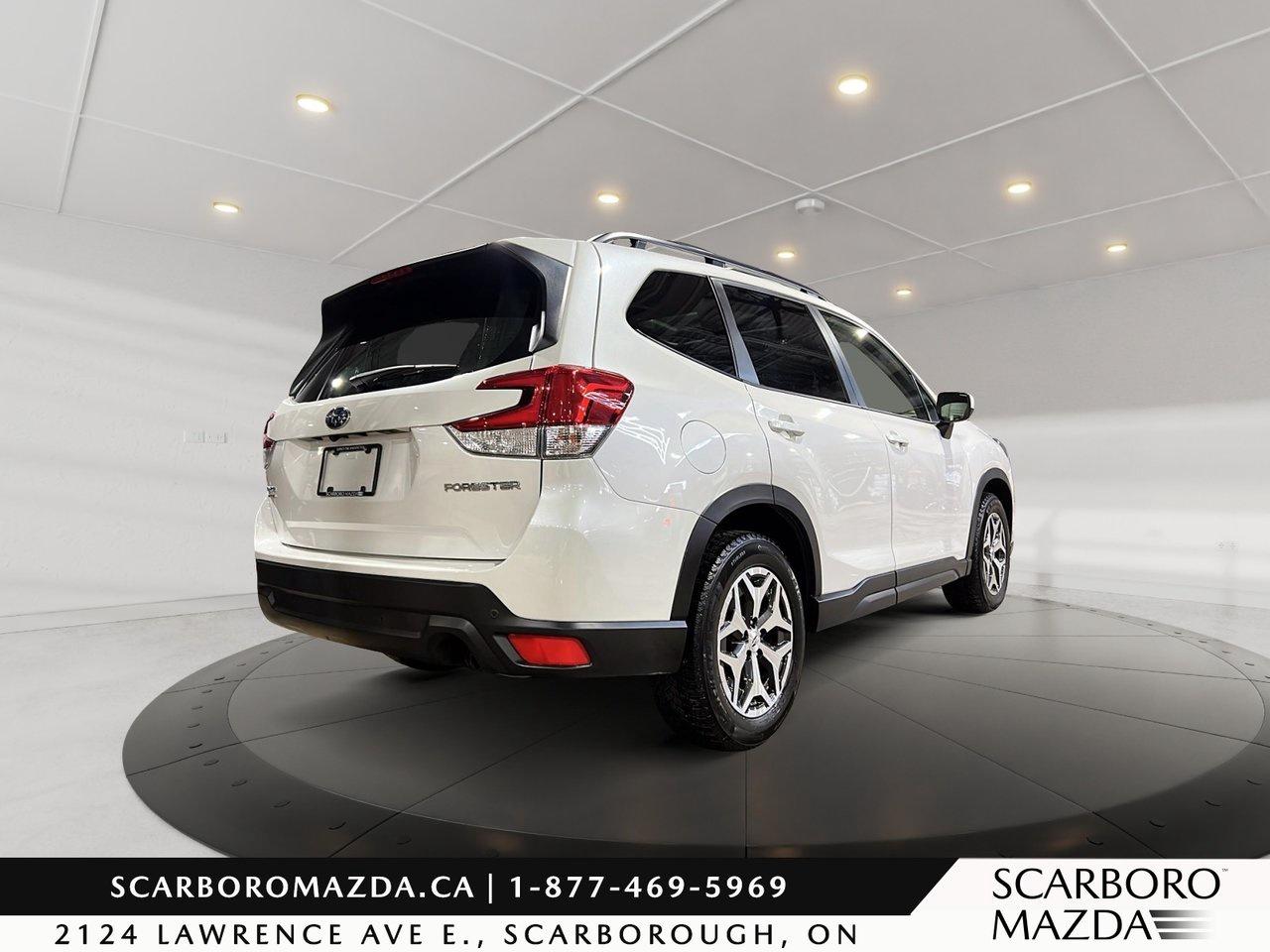 2022 Subaru Forester TOURING Photo