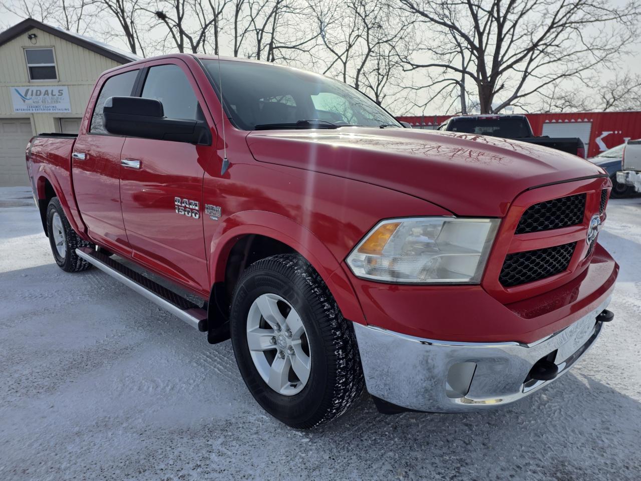 2013 RAM 1500 4WD CREW OUTDOORSMAN Photo