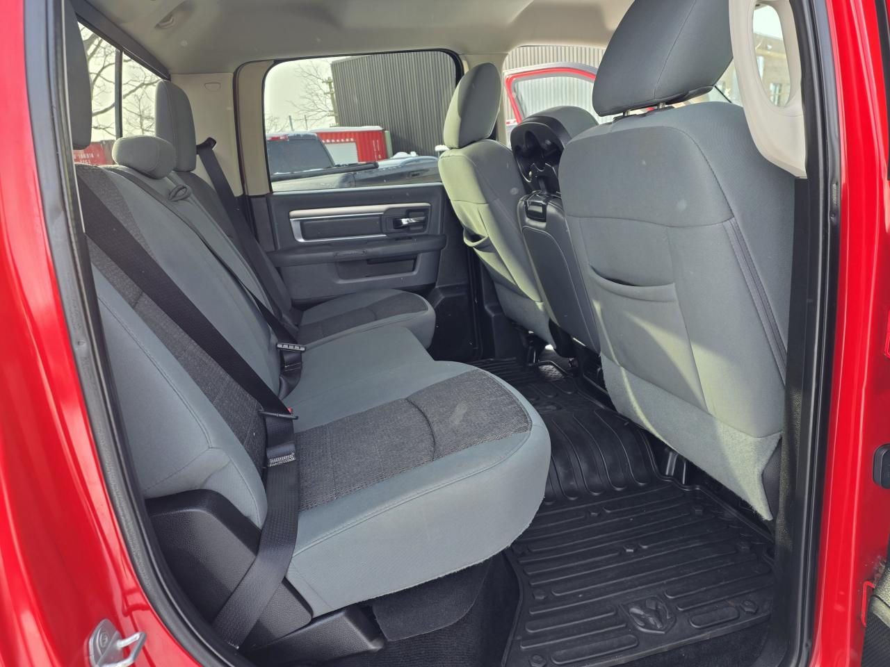 2013 RAM 1500 4WD CREW OUTDOORSMAN Photo