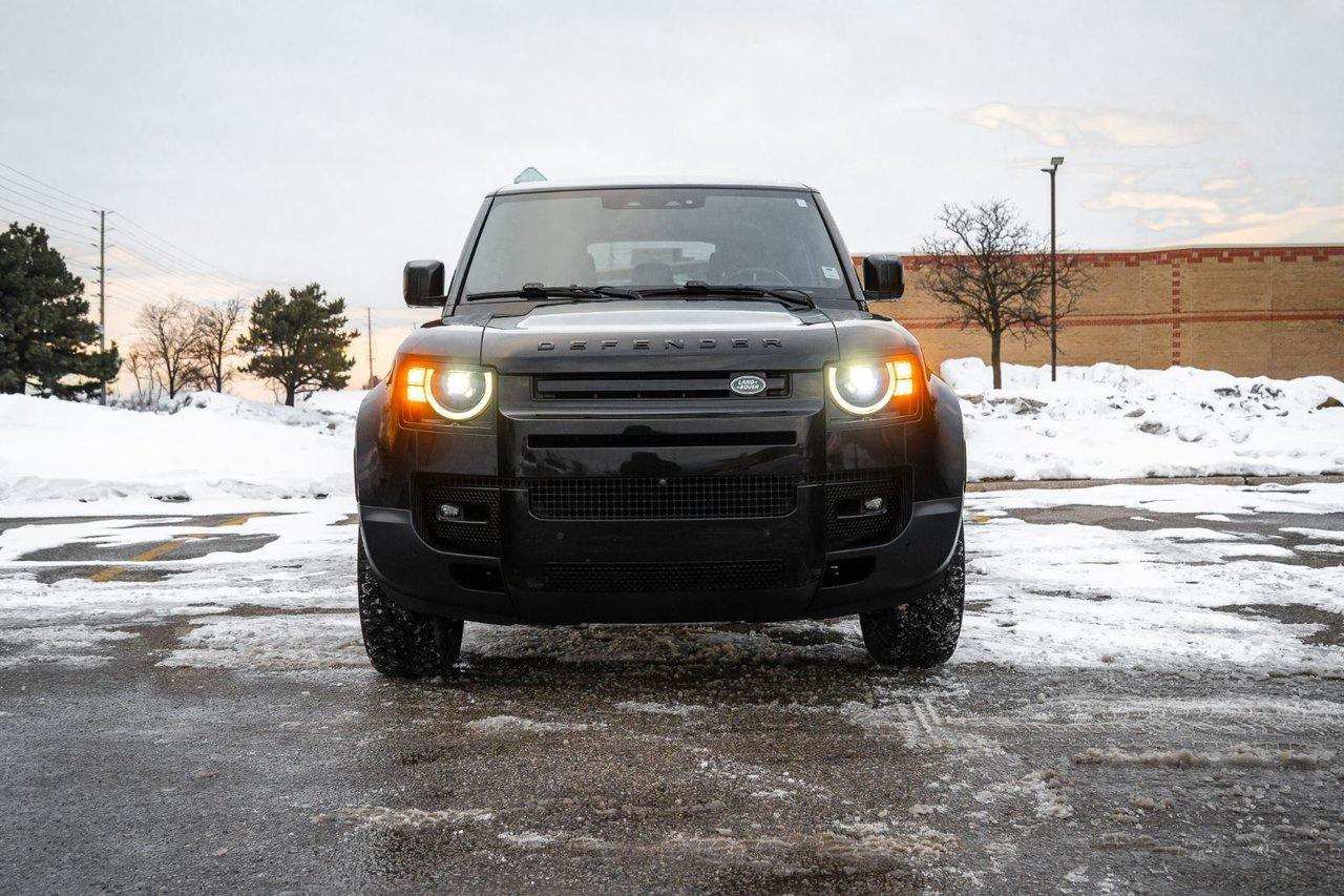 2022 Land Rover Defender SE Photo