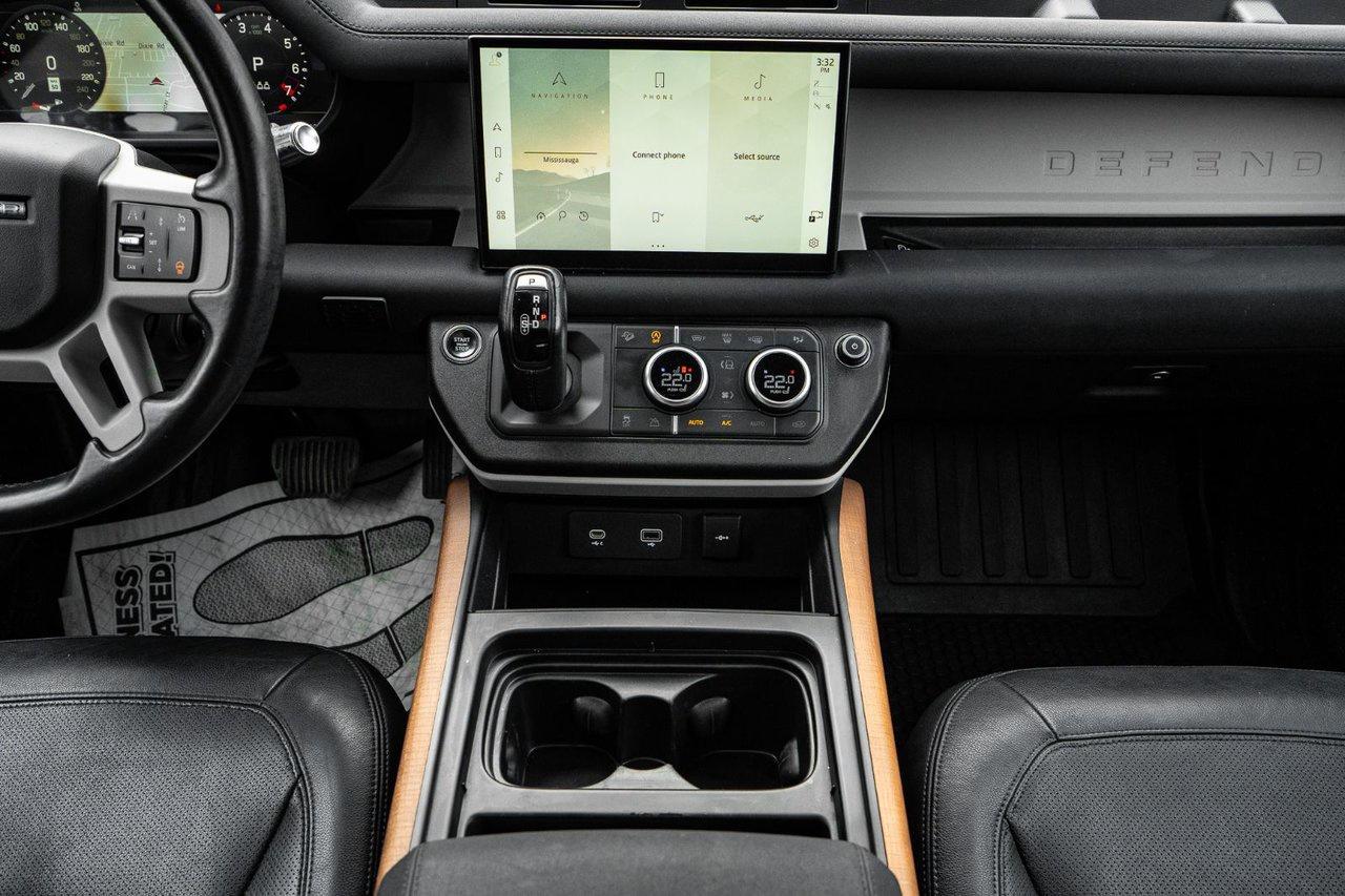 2022 Land Rover Defender 110 SE AWD Photo