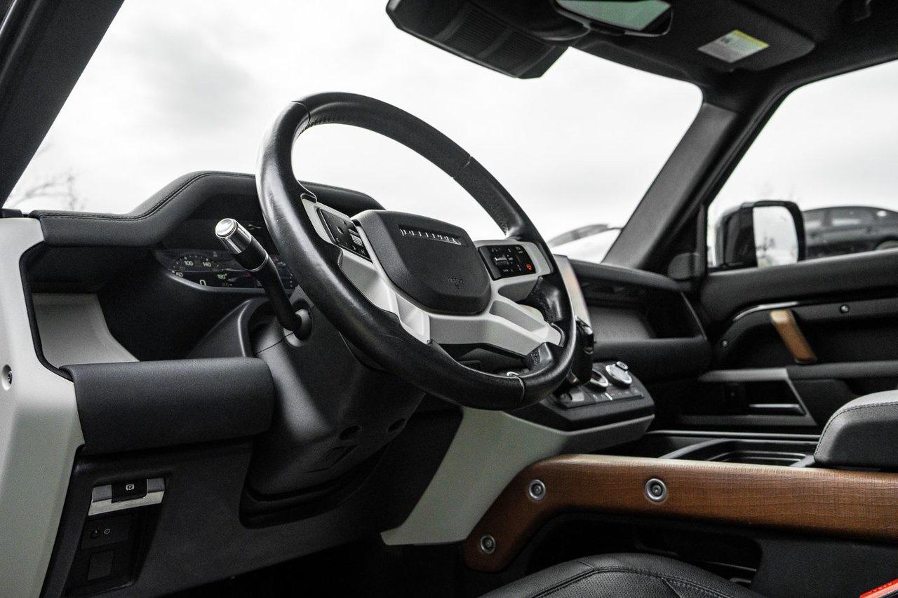 2022 Land Rover Defender 110 SE AWD Photo