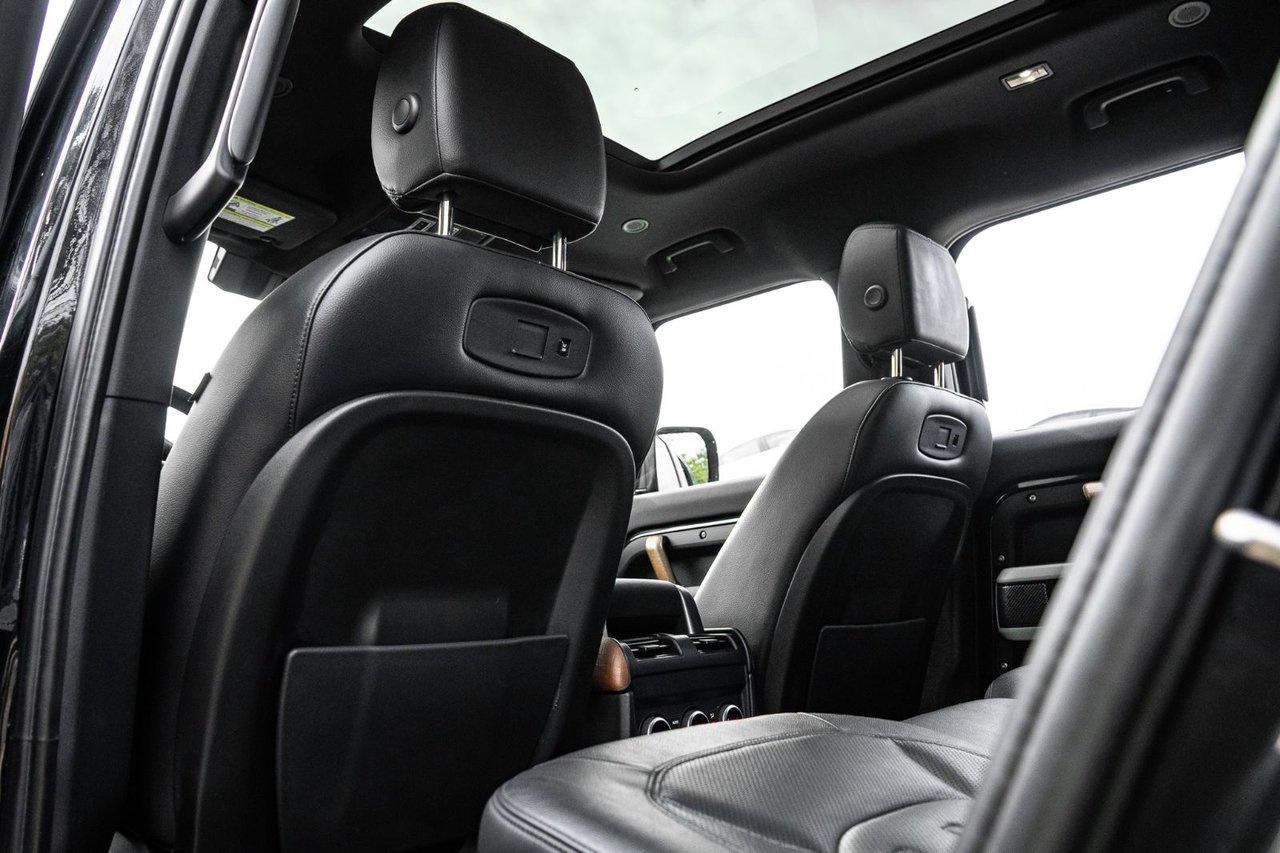 2022 Land Rover Defender 110 SE AWD Photo