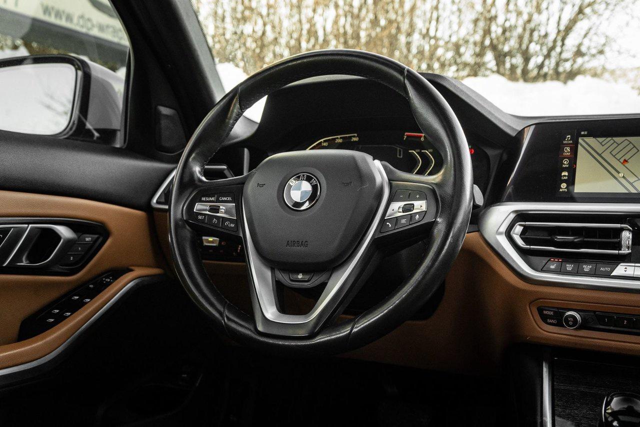 2022 BMW 3 Series 330i xDrive Photo