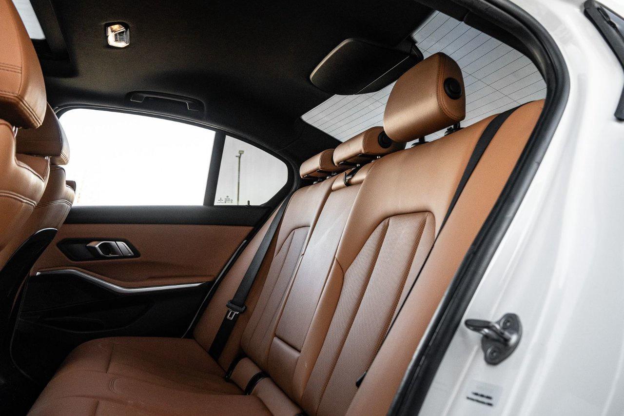 2022 BMW 3 Series 330i xDrive Photo