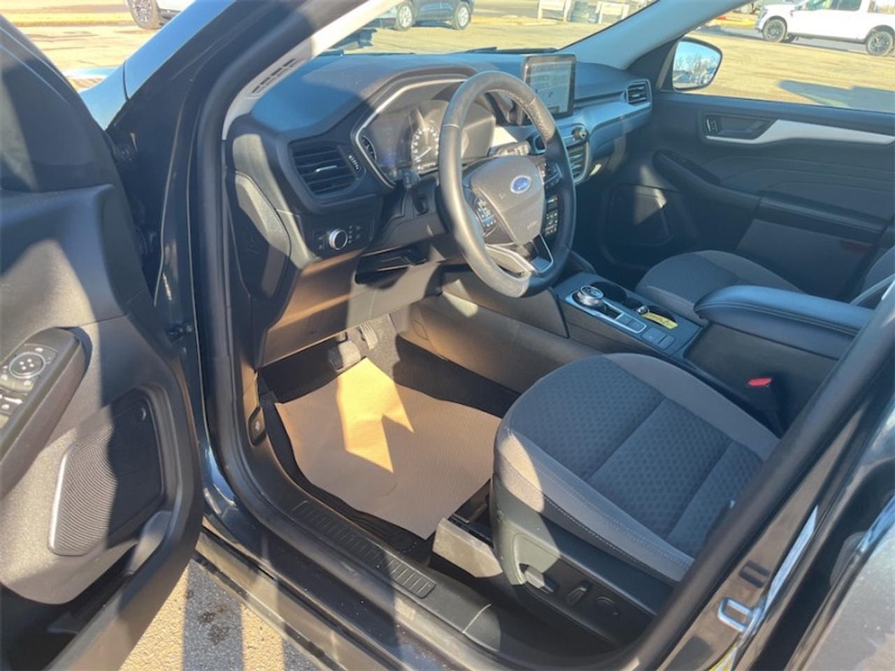 2022 Ford Escape - Low Mileage Photo5