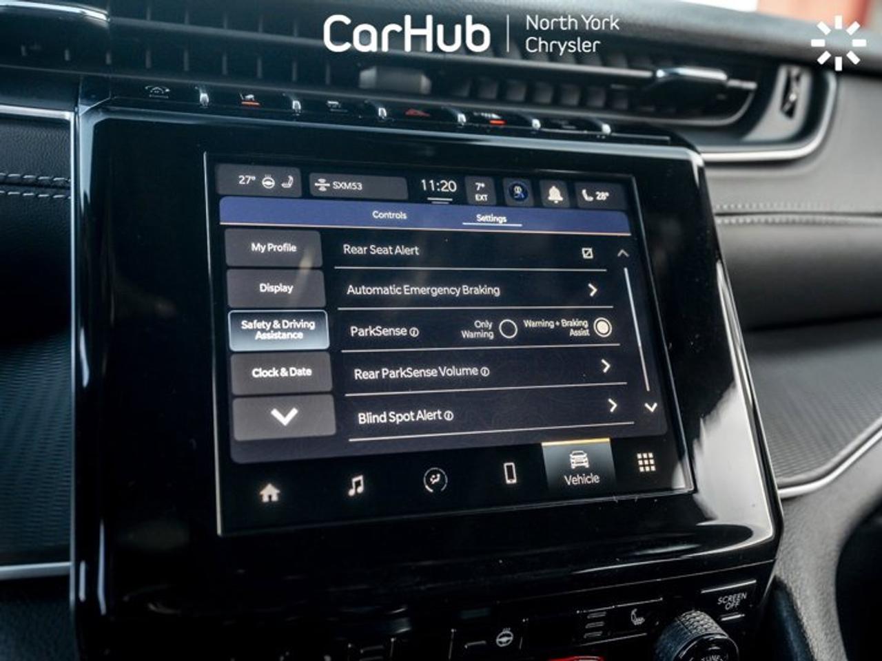 2026 Jeep Grand Cherokee Laredo X Sunroof Uconnect 5 8.4'' Display Heated Seats & Wheel Photo