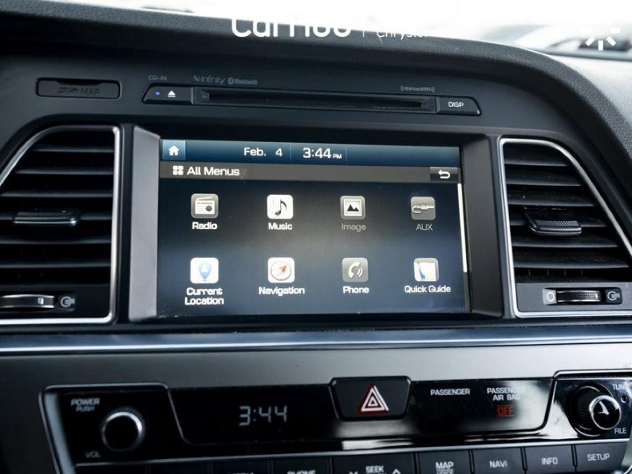 2015 Hyundai Sonata 2.0T Ultimate Panoroof Backup Cam Heated Vented Seats Lane Assist Photo