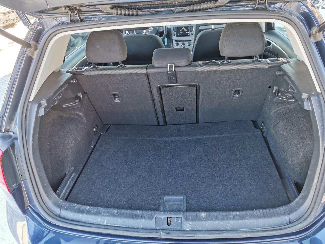 2017 Volkswagen Golf TSi  S Photo