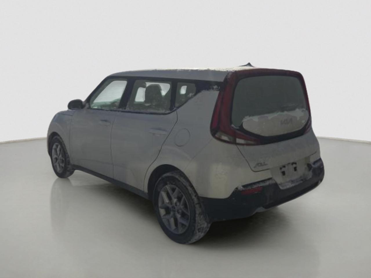 2022 Kia Soul EX IVT Photo2