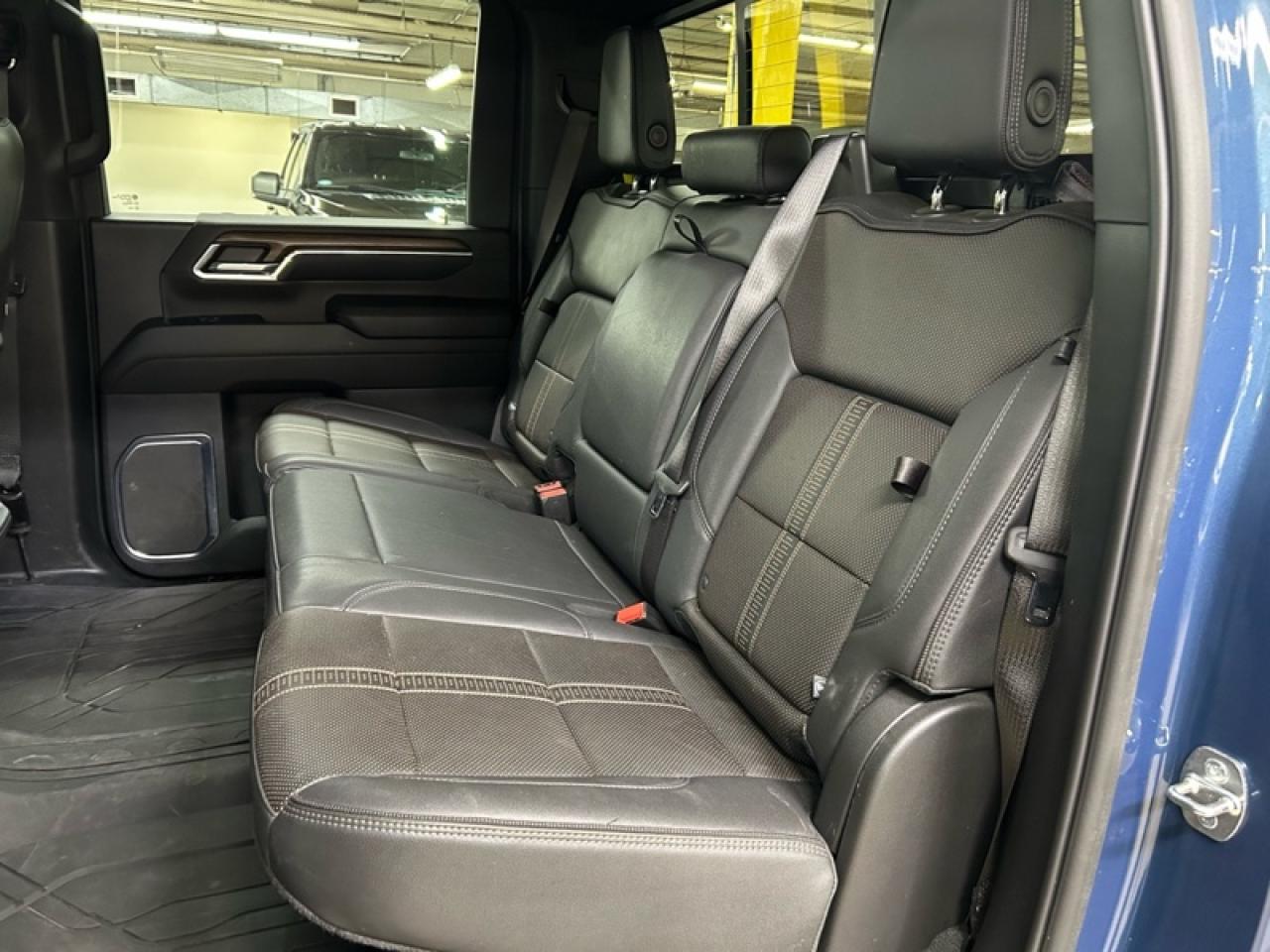 2024 Chevrolet Silverado 3500HD High Country Photo