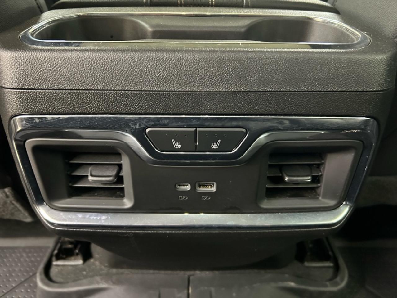 2024 Chevrolet Silverado 3500HD High Country Photo