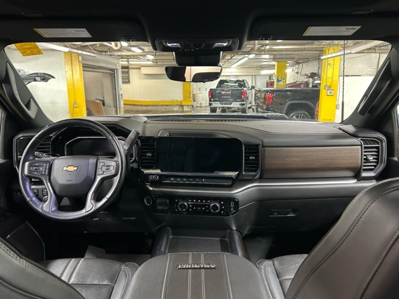 2024 Chevrolet Silverado 3500HD High Country Photo