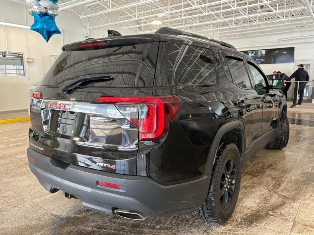 2020 GMC Acadia AT4 Photo