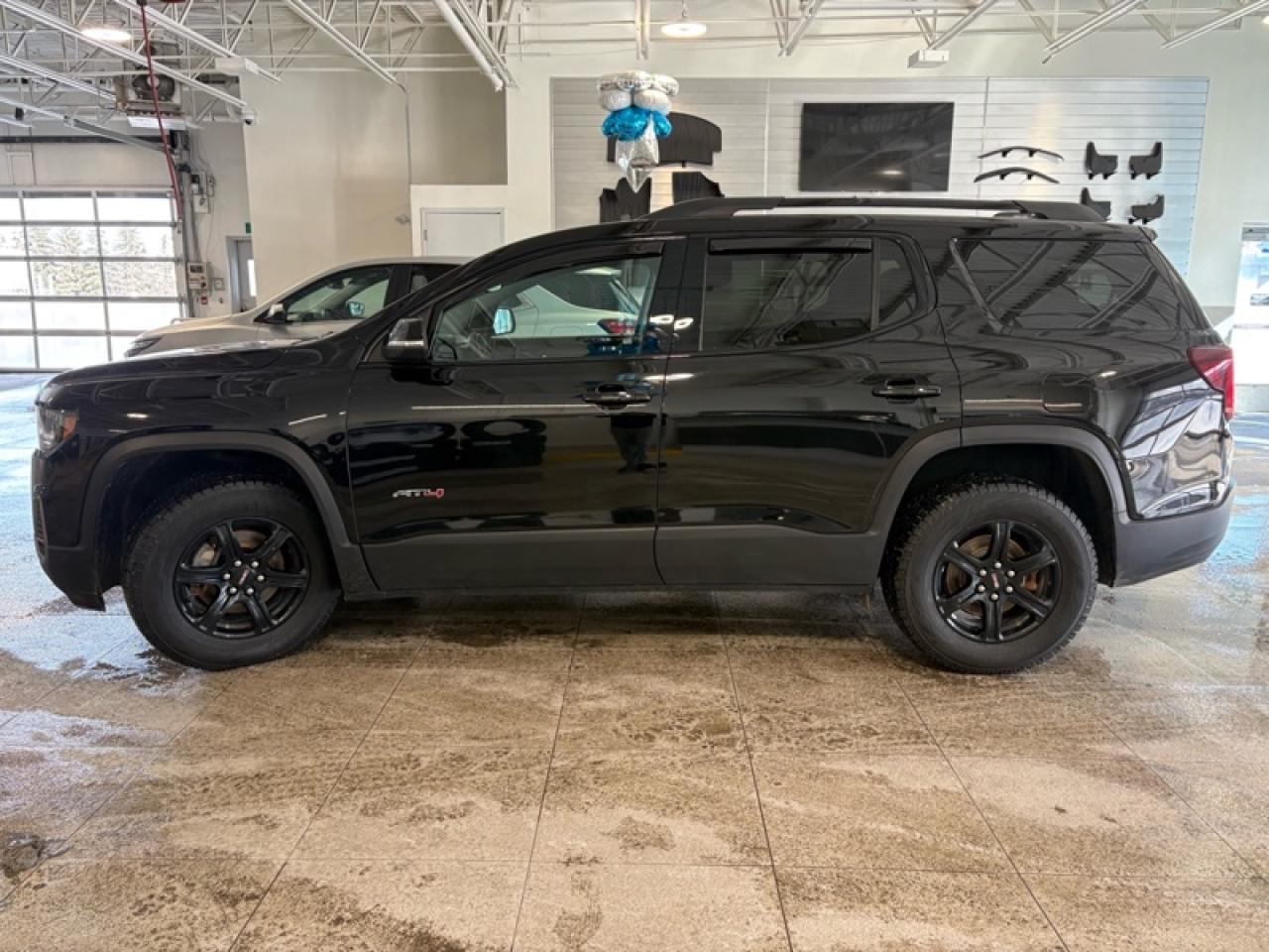 2020 GMC Acadia AT4 Photo