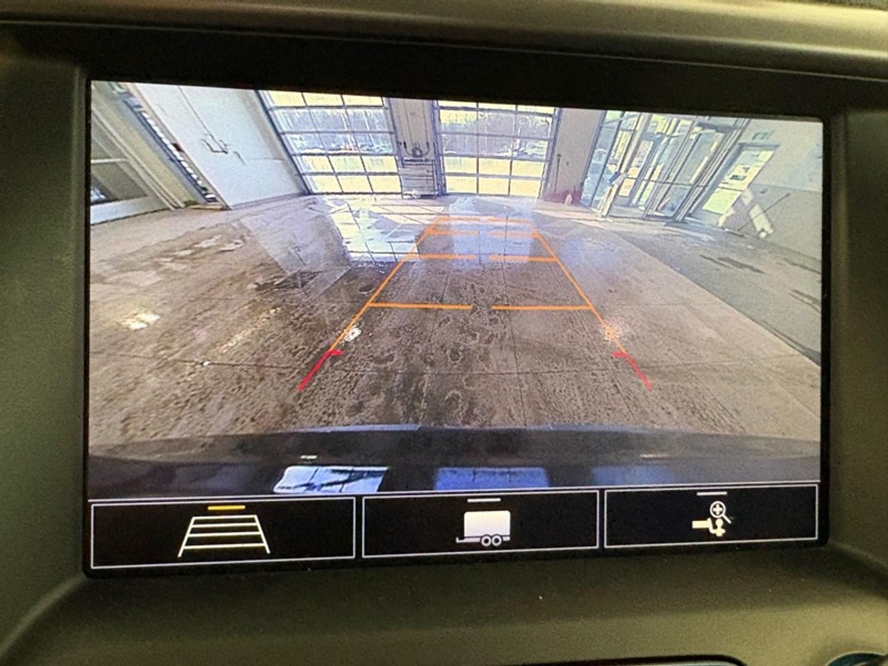 2020 GMC Acadia AT4 Photo