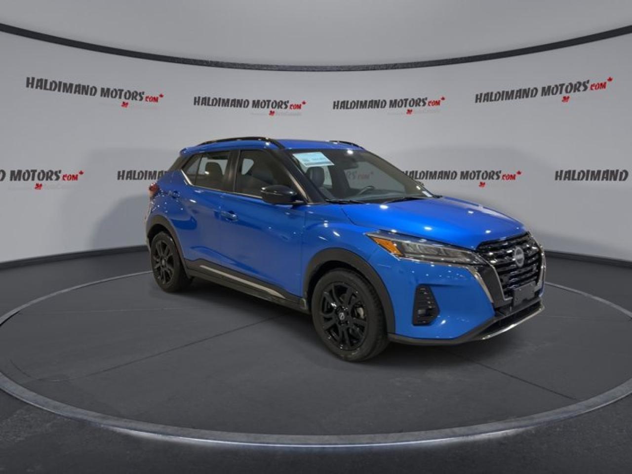 2024 Nissan Kicks SR Photo