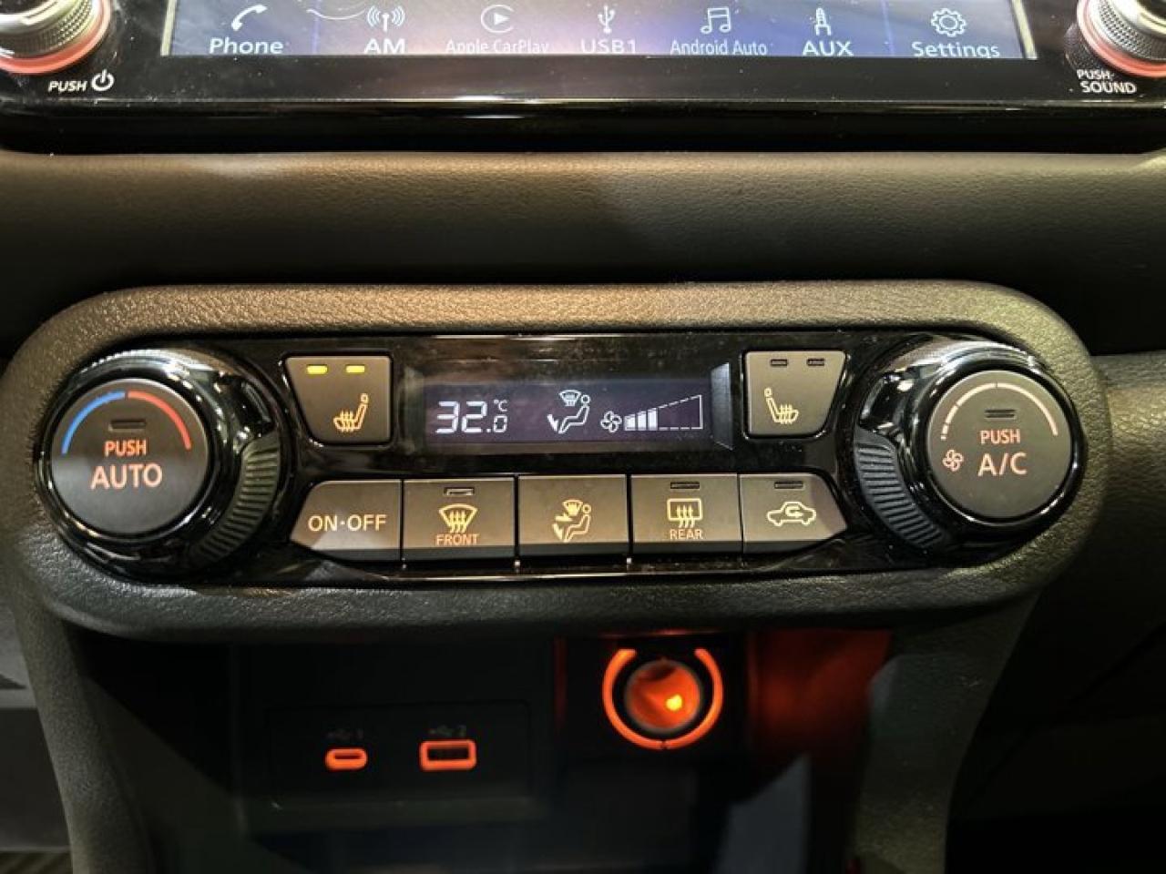 2024 Nissan Kicks SR Photo