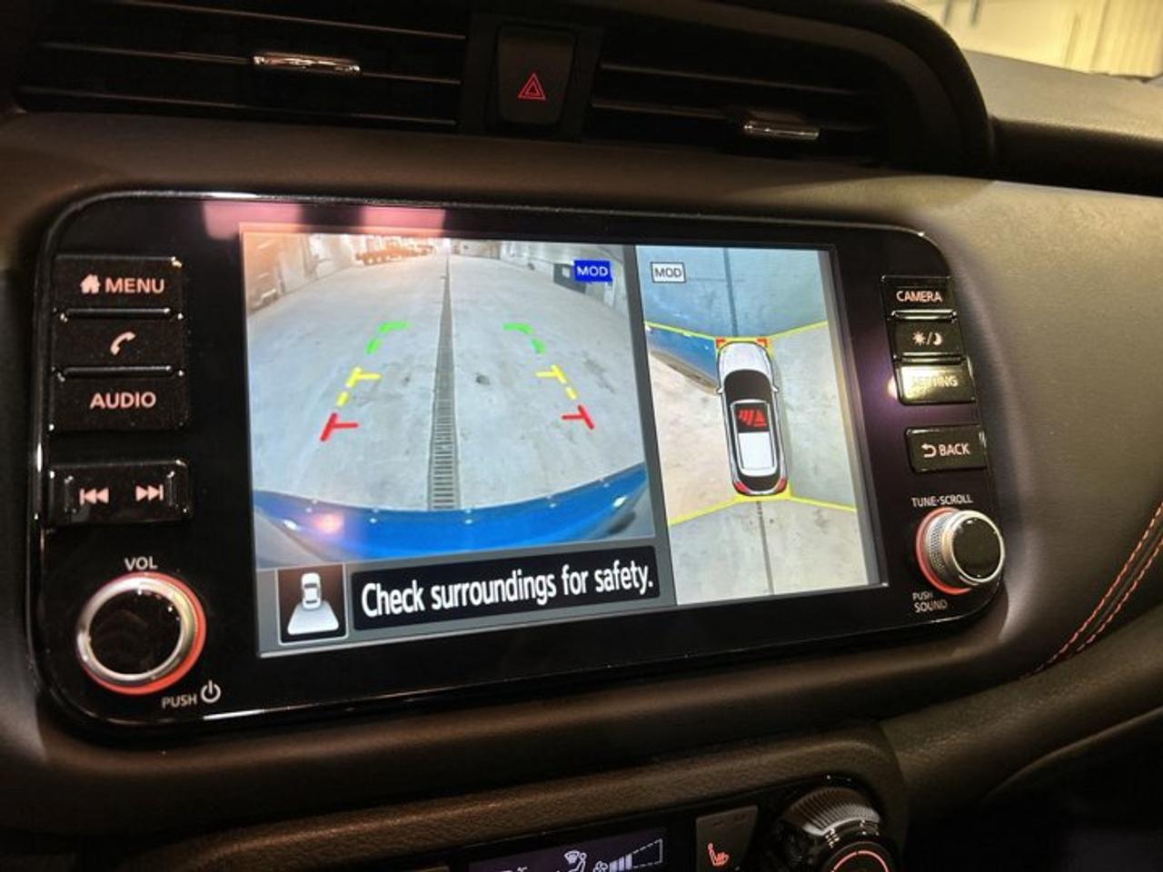 2024 Nissan Kicks SR Photo