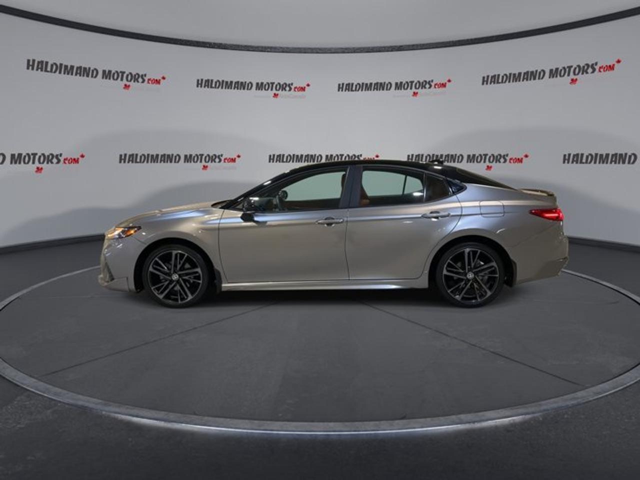 2025 Toyota Camry CAMRY XSE AWD Photo4