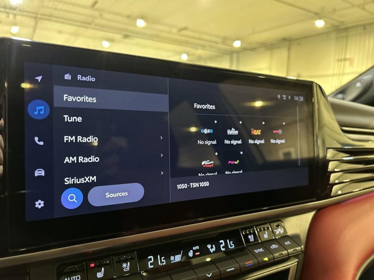 2025 Toyota Camry CAMRY XSE AWD Photo