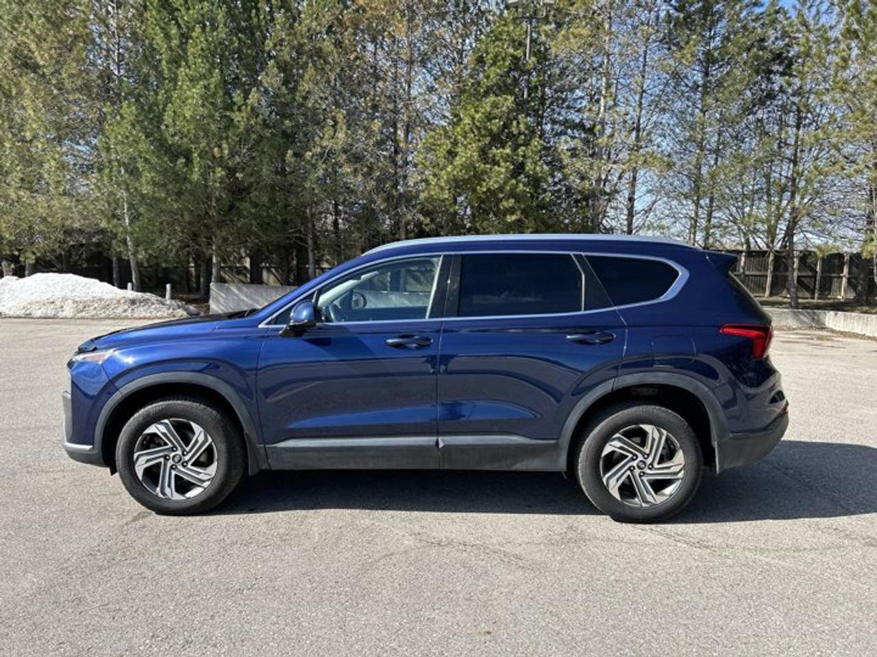 2021 Hyundai Santa Fe Essential AWD Photo